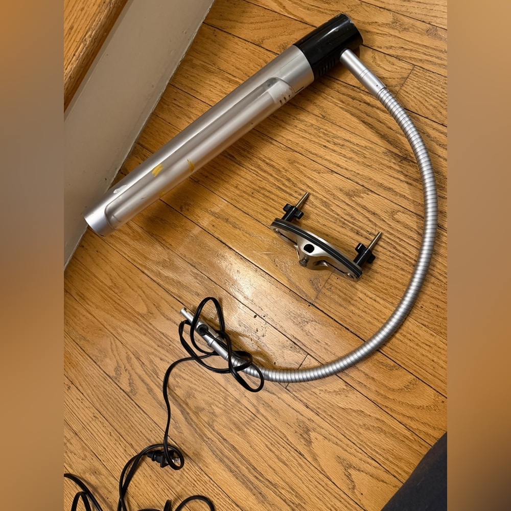 Daylight Company U33900 Professional Artist Lamp Satin Silver, 24W True Daylight